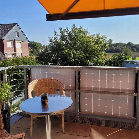 Penthouse-apartment Am Kornfeld 公寓 吕嫩